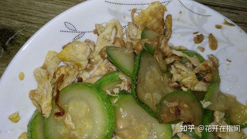 贝贝瓜炒着吃还有营养吗,贝贝瓜炒制美味与营养并存 第2张 贝贝瓜炒着吃还有营养吗,贝贝瓜炒制美味与营养并存 第2张