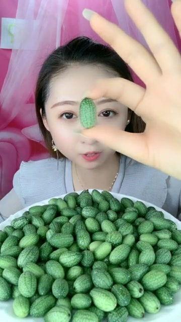 挑战吃世界上最小的瓜 第1张 挑战吃世界上最小的瓜 第1张